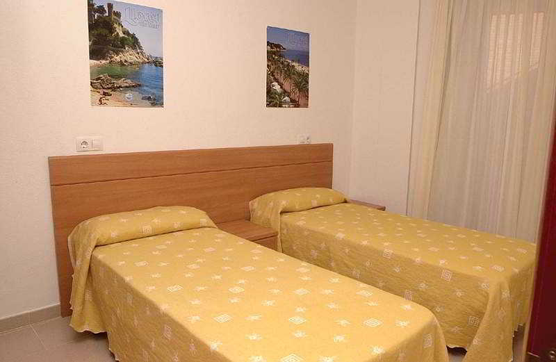 Ar Dosjoimi Apartments Lloret de Mar Luaran gambar